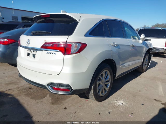 2016 ACURA RDX 5J8TB3H50GL001765 Photo 3