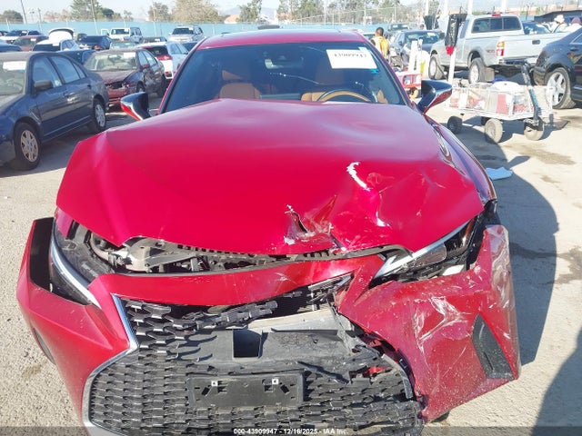 Lexus IS 300 2023 JTHCA1D22P5123726 Image 12