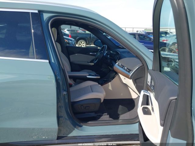 2024 BMW X1 WBX73EF05R5Z70505 Photo 4