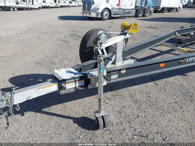 Продажа на аукционе авто 2024 Coastline Boat Trailer, vin: 555C1BU2XRS000518, номер лота: 43909999