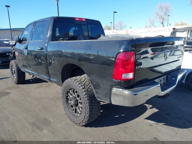 3C6UR5DL1FG573736 RAM 2500 Slt