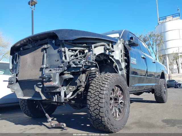 3C6UR5DL1FG573736 RAM 2500 Slt