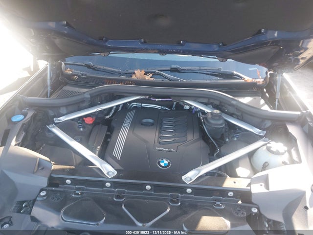 2022 BMW X7 5UXCW2C06N9L19603 Photo 9