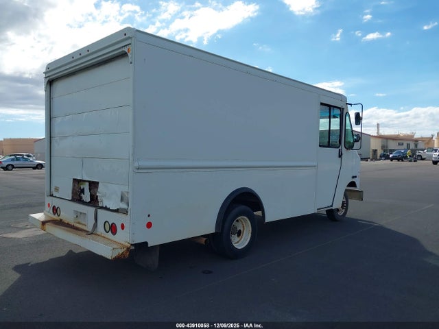 Ford E-350 Stripped 2014 1FC3E3KL8EDB11015 Image 4