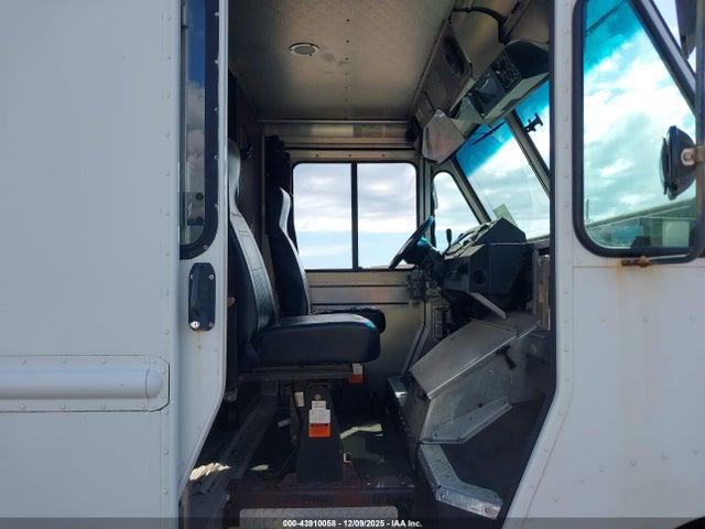 Ford E-350 Stripped 2014 1FC3E3KL8EDB11015 Image 6