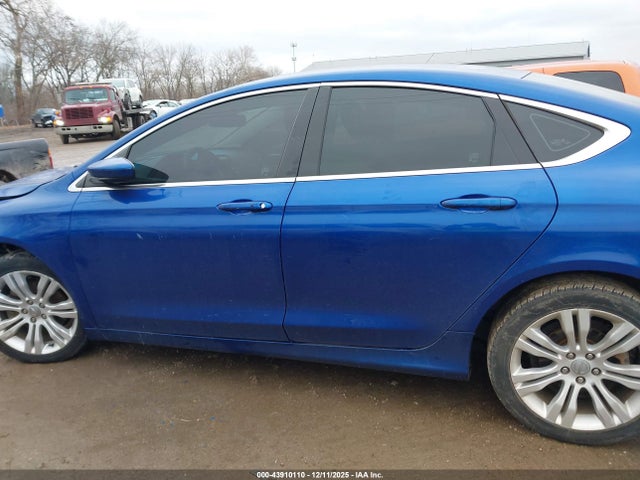 2015 Chrysler 200 Limited მანქანა იყიდება აუქციონზე, vin: 1C3CCCAB6FN751240, აუქციონის ნომერი: 43910110