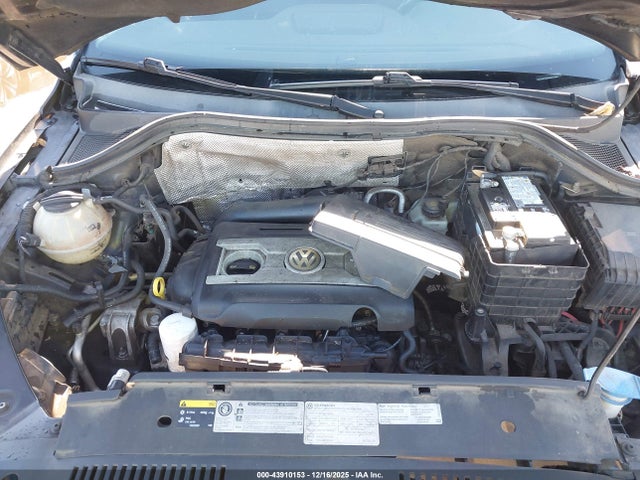 2017 VOLKSWAGEN TIGUAN WVGAV7AX6HK019951 Photo 9