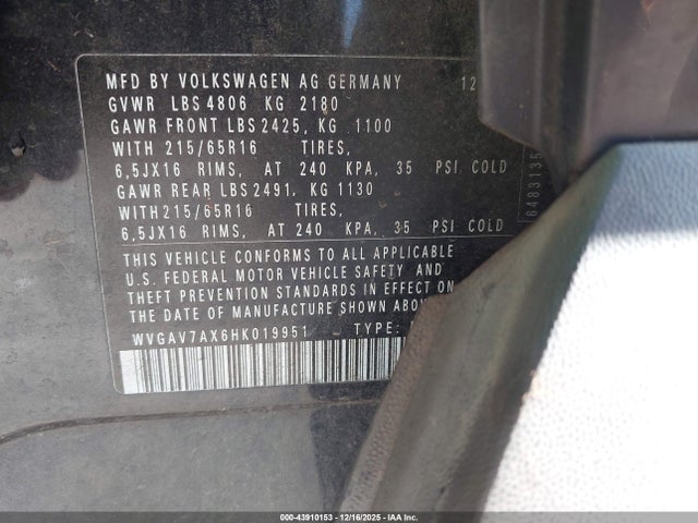 2017 VOLKSWAGEN TIGUAN WVGAV7AX6HK019951 Photo 8