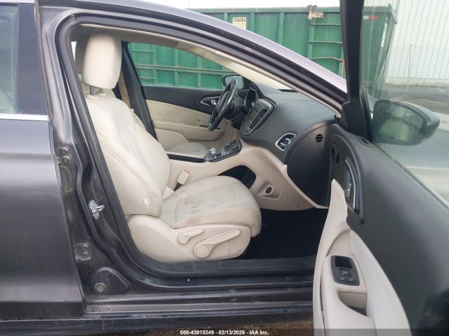 Aukcja sprzedaży 2015 Chrysler 200 Limited, vin: 1C3CCCAB0FN595213, numer aukcji: 43910249