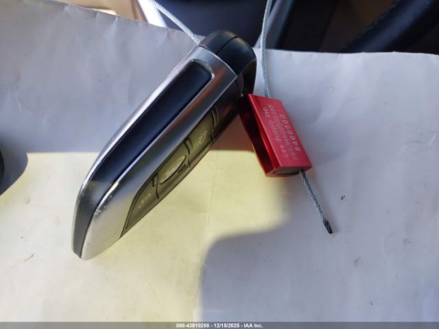 2018 BMW X1 WBXHT3C36J5L25518 Photo 10