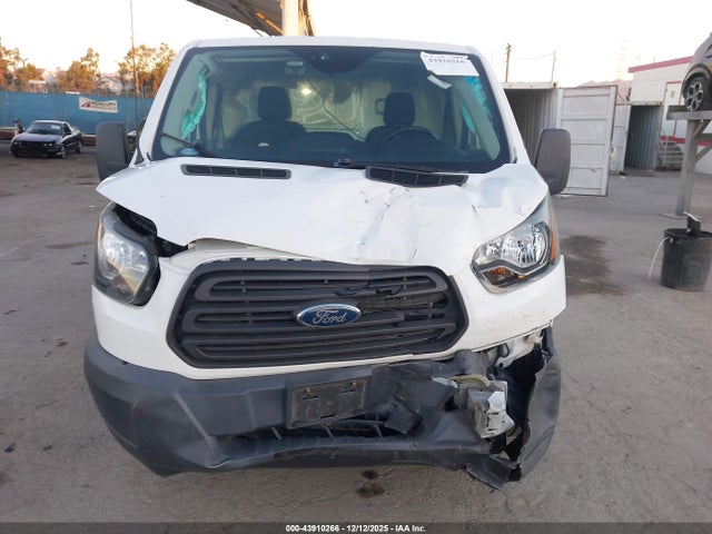 1FTYE1YM4HKA42124 Ford Transit-150
