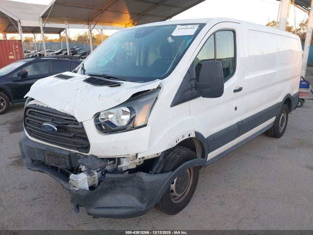 1FTYE1YM4HKA42124 Ford Transit-150
