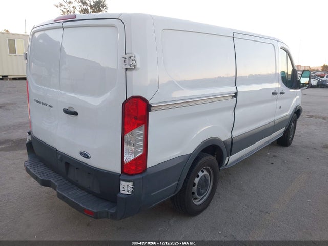 1FTYE1YM4HKA42124 Ford Transit-150