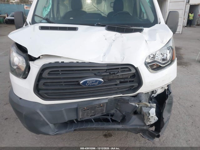 1FTYE1YM4HKA42124 Ford Transit-150