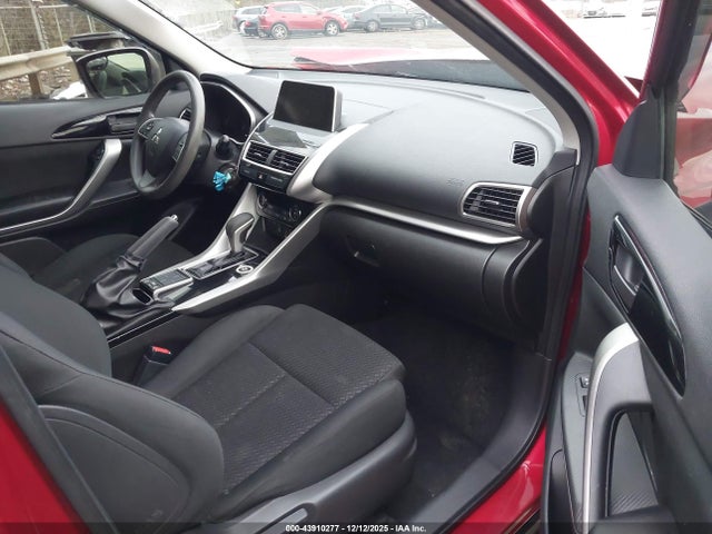 2018 MITSUBISHI ECLIPSE CROSS JA4AT4AA7JZ044532 Photo 4