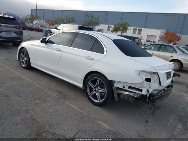 2017 MERCEDES-BENZ E 300 WDDZF4JB5HA165941 Photo 2