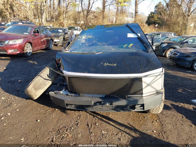 Tesla Cybertruck 2024 7G2CEHEE5RA034560 Image 11