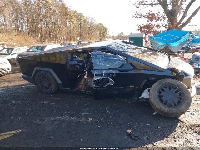 Tesla Cybertruck 2024 7G2CEHEE5RA034560 Image 12
