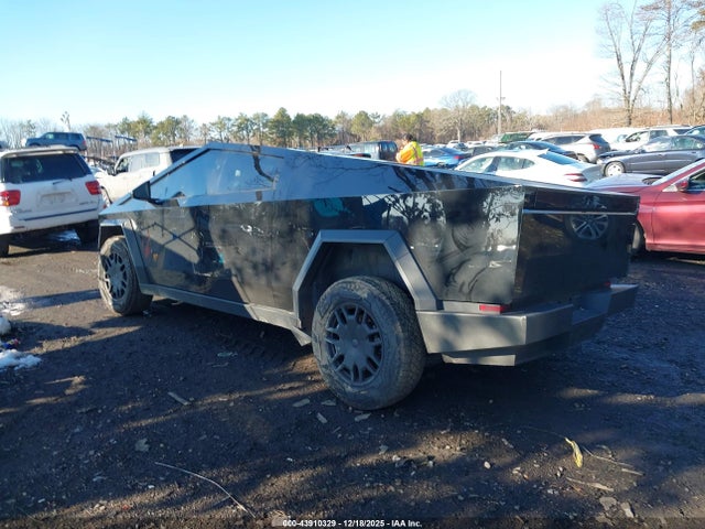 Tesla Cybertruck 2024 7G2CEHEE5RA034560 Image 13