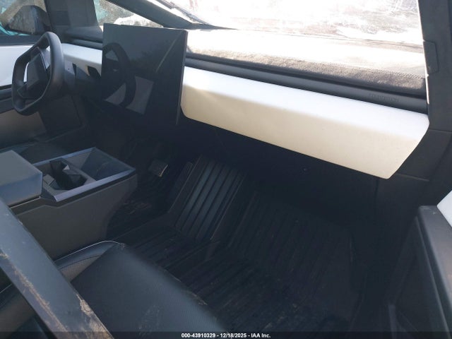 2024 TESLA CYBERTRUCK 7G2CEHEE5RA034560 Photo 4