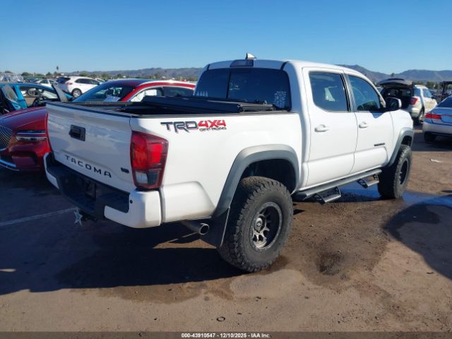 2019 TOYOTA TACOMA 3TMCZ5AN3KM242646 Photo 3