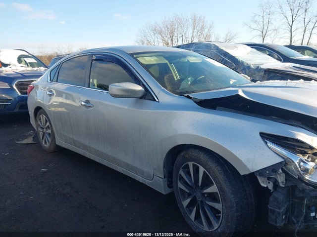 Продажа на аукционе авто 2017 Nissan Altima 2.5 Sv, vin: 1N4AL3APXHC262424, номер лота: 43910620