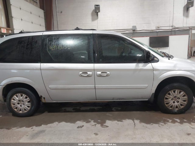 2006 Chrysler Town & Country Lx მანქანა იყიდება აუქციონზე, vin: 2A4GP44R76R601375, აუქციონის ნომერი: 43910658