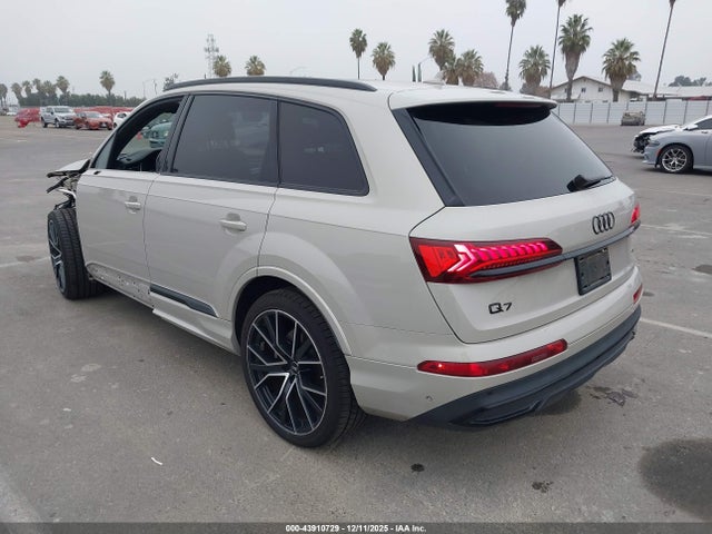 2022 AUDI Q7 WA1VXBF74ND019520 Photo 2