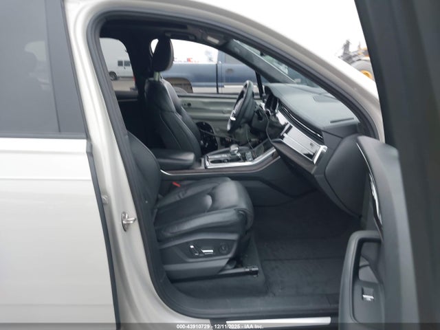 2022 AUDI Q7 WA1VXBF74ND019520 Photo 4