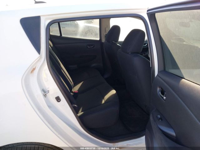 2015 NISSAN LEAF 1N4AZ0CP6FC315000 Photo 7