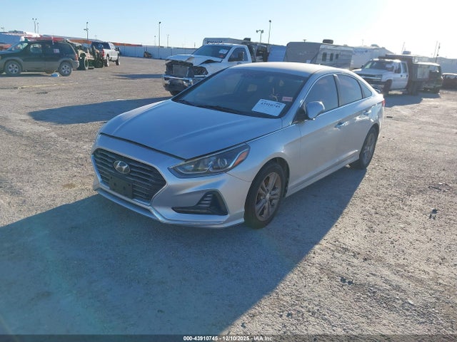 2018 HYUNDAI SONATA 5NPE34AF8JH638623 Photo 1