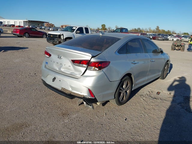 2018 HYUNDAI SONATA 5NPE34AF8JH638623 Photo 3