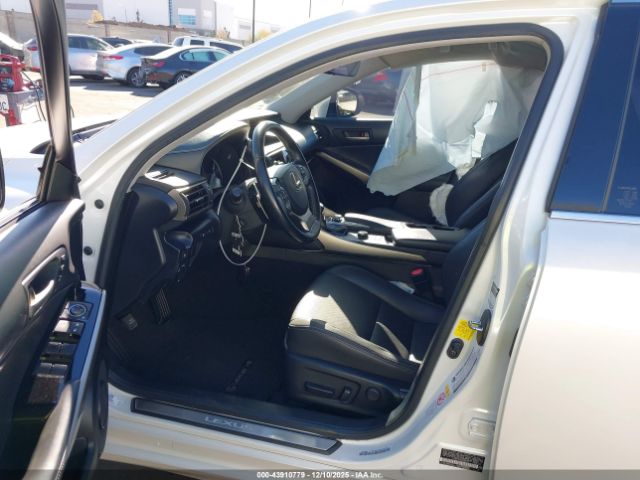 2019 LEXUS IS 300 JTHBA1D23K5088151 Photo 4