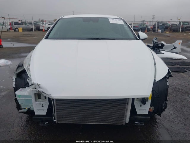 KMHL24JA1PA315136 Hyundai SONATA SE