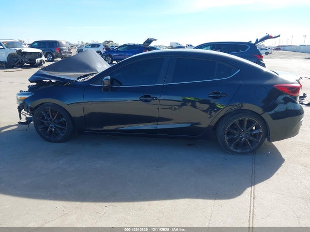 Aukcja sprzedaży 2018 Mazda Mazda3 Grand Touring, vin: 3MZBN1W34JM185697, numer aukcji: 43910825