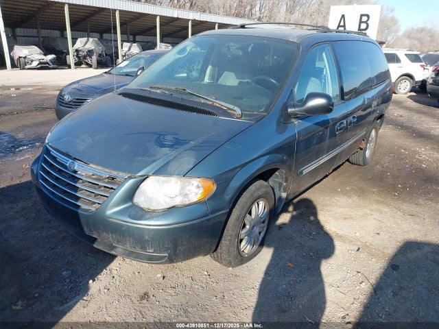 Auction sale of the 2006 Chrysler Town & Country Touring, vin: 2A4GP54LX6R919797, lot number: 43910851