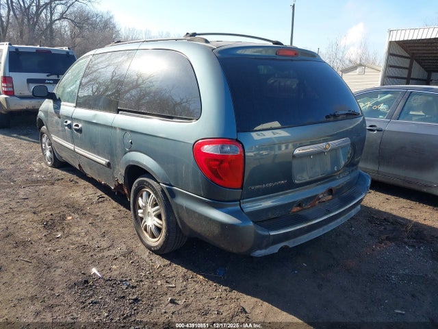 Auction sale of the 2006 Chrysler Town & Country Touring, vin: 2A4GP54LX6R919797, lot number: 43910851