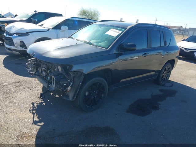 Jeep Compass Altitude 2014 1C4NJCBA1ED818962 Image 2