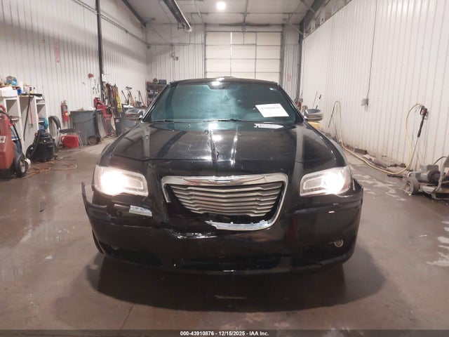 Продажа на аукционе авто 2013 Chrysler 300c Awd, vin: 2C3CCAKT6DH645145, номер лота: 43910876