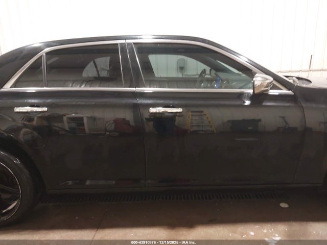 Продажа на аукционе авто 2013 Chrysler 300c Awd, vin: 2C3CCAKT6DH645145, номер лота: 43910876