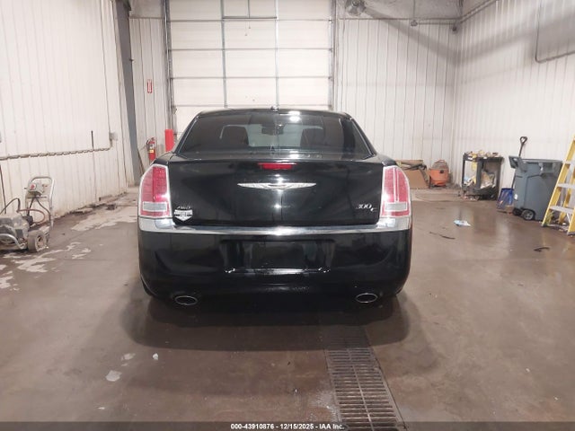 Продажа на аукционе авто 2013 Chrysler 300c Awd, vin: 2C3CCAKT6DH645145, номер лота: 43910876