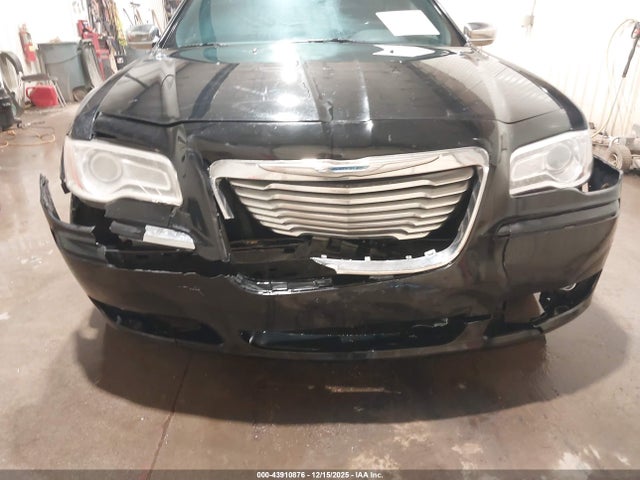 Продажа на аукционе авто 2013 Chrysler 300c Awd, vin: 2C3CCAKT6DH645145, номер лота: 43910876