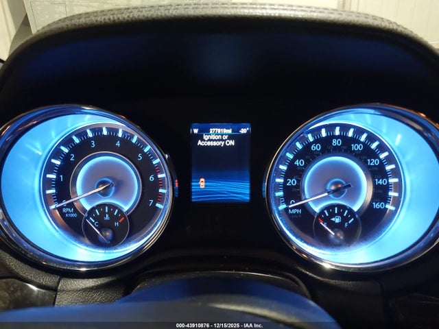 Продажа на аукционе авто 2013 Chrysler 300c Awd, vin: 2C3CCAKT6DH645145, номер лота: 43910876
