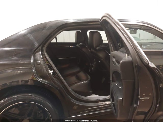 Продажа на аукционе авто 2013 Chrysler 300c Awd, vin: 2C3CCAKT6DH645145, номер лота: 43910876