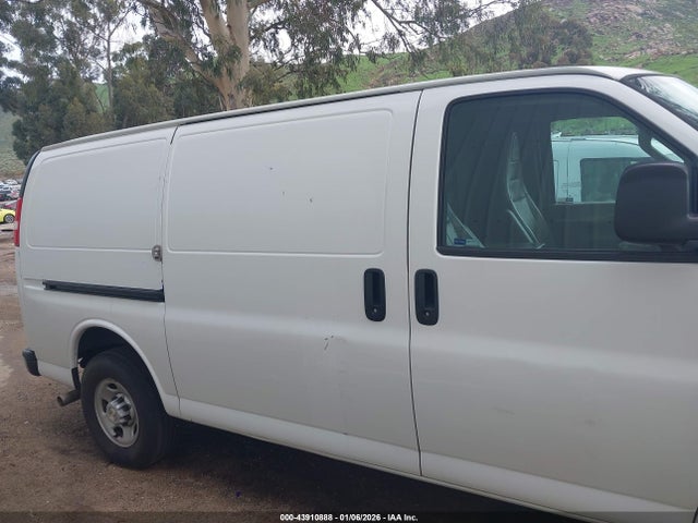 1GCWGAF77M1283402 Chevrolet Express Cargo Rwd 2500 Regular Wheelbase Wt