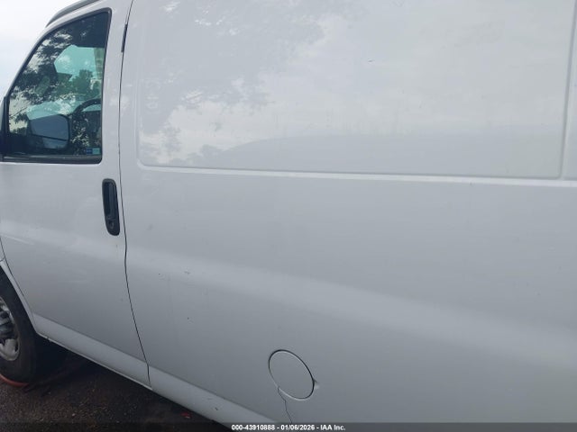 1GCWGAF77M1283402 Chevrolet Express Cargo Rwd 2500 Regular Wheelbase Wt