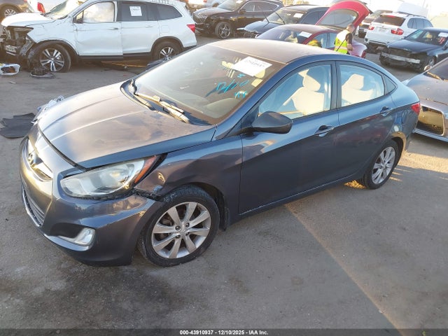 43910937 :رقم المزاد ، KMHCU4AE7CU267180 vin ، 2012 Hyundai Accent Gls مزاد بيع