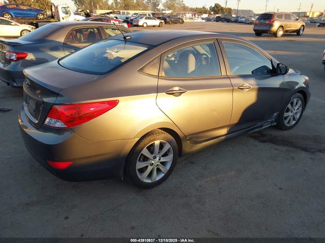 43910937 :رقم المزاد ، KMHCU4AE7CU267180 vin ، 2012 Hyundai Accent Gls مزاد بيع