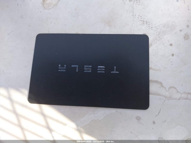 2023 TESLA MODEL Y 7SAYGDEE9PA183212 Photo 10