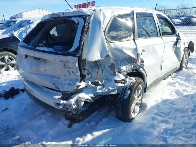 2014 MITSUBISHI OUTLANDER JA4AZ3A30EZ007984 Photo 3